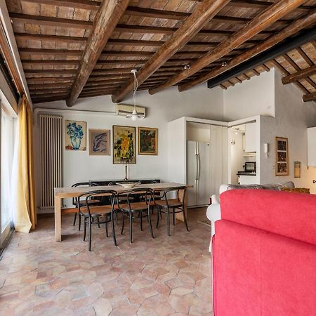 Banchi Vecchi Apartment With Terrace Rome Bagian luar foto