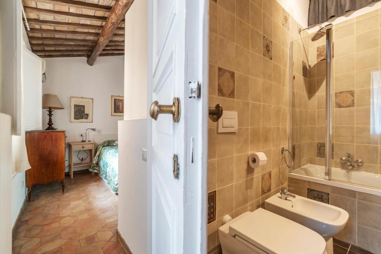 Banchi Vecchi Apartment With Terrace Rome Bagian luar foto
